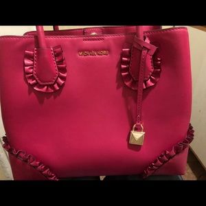 Brand New!!!Michael Kors purse